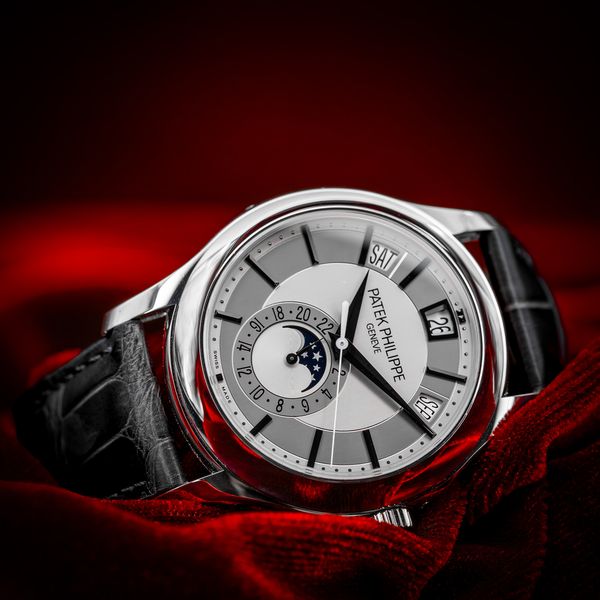 Patek Philippe Complications 5205G-001